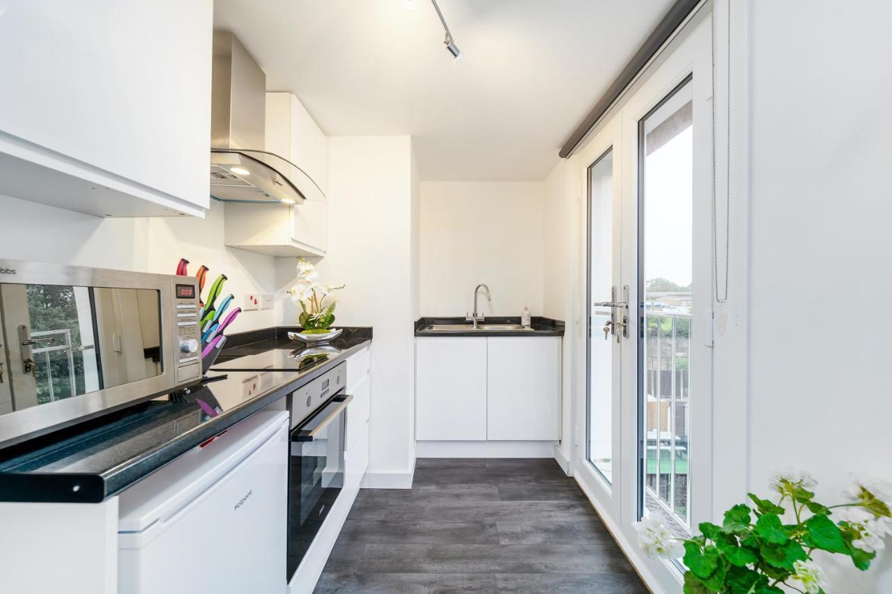 Twickenham Apartments By Charles Teddington Exterior photo